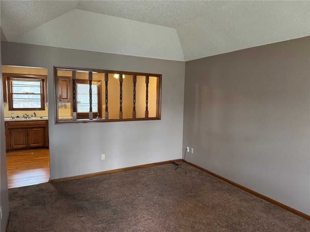 9202 E 64th Terrace — photo 8