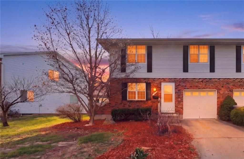 7136 NW COUNTRY CLUB Lane, Kansas City, MO