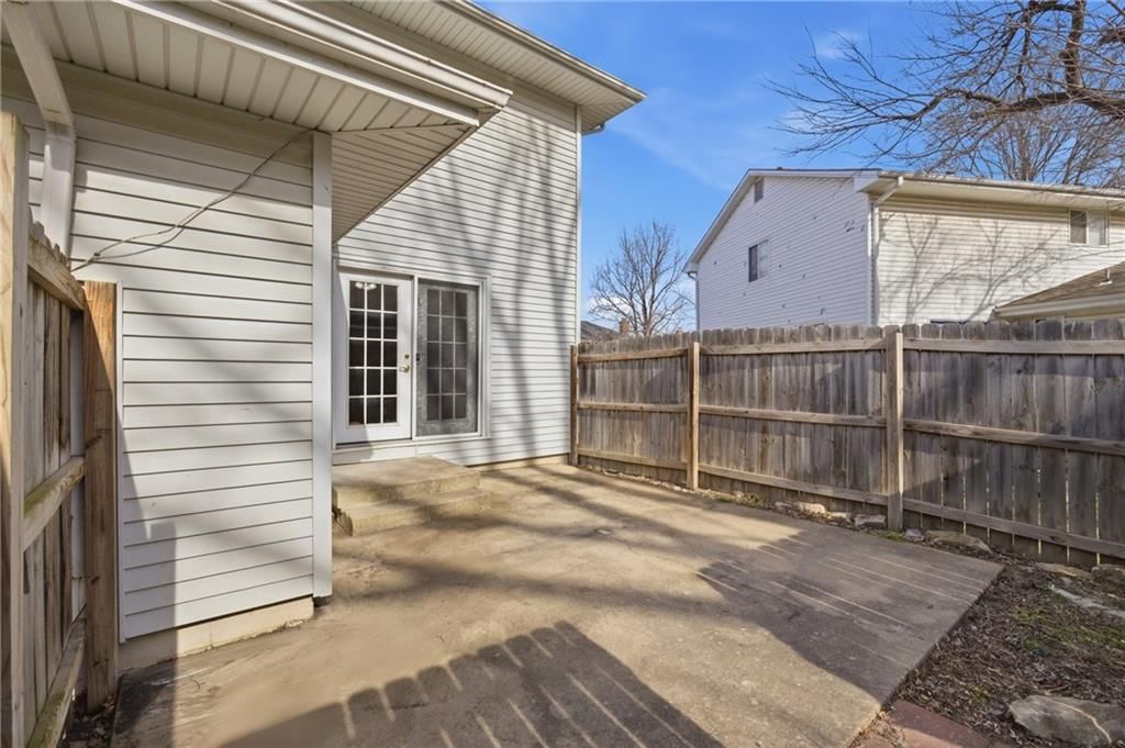 7136 NW COUNTRY CLUB Lane — photo 29