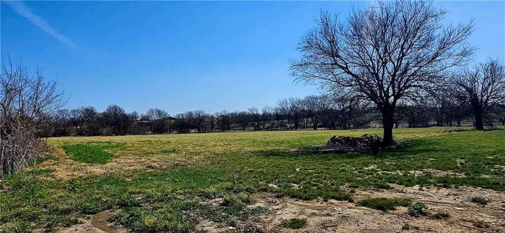 00 E 2 Highway, Garden City, MO