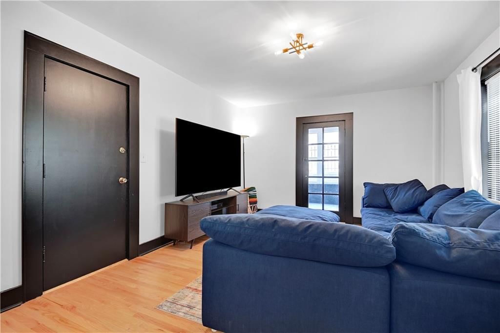 4315 Mercier Street — photo 10