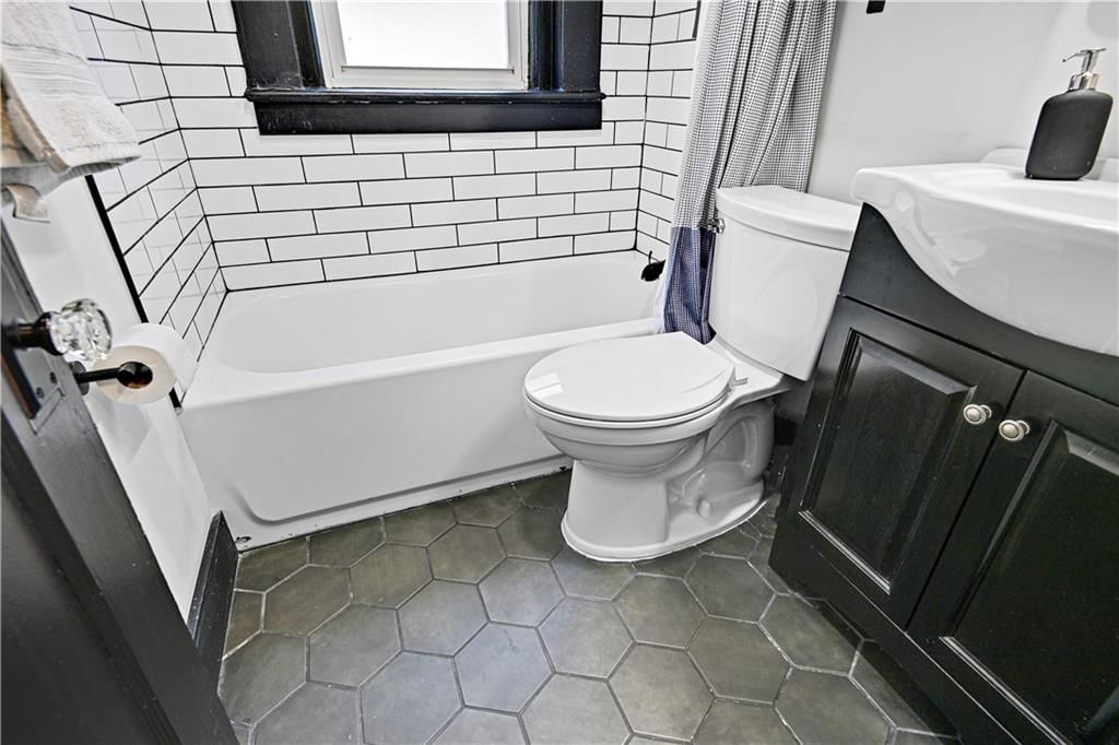 4315 Mercier Street — photo 20