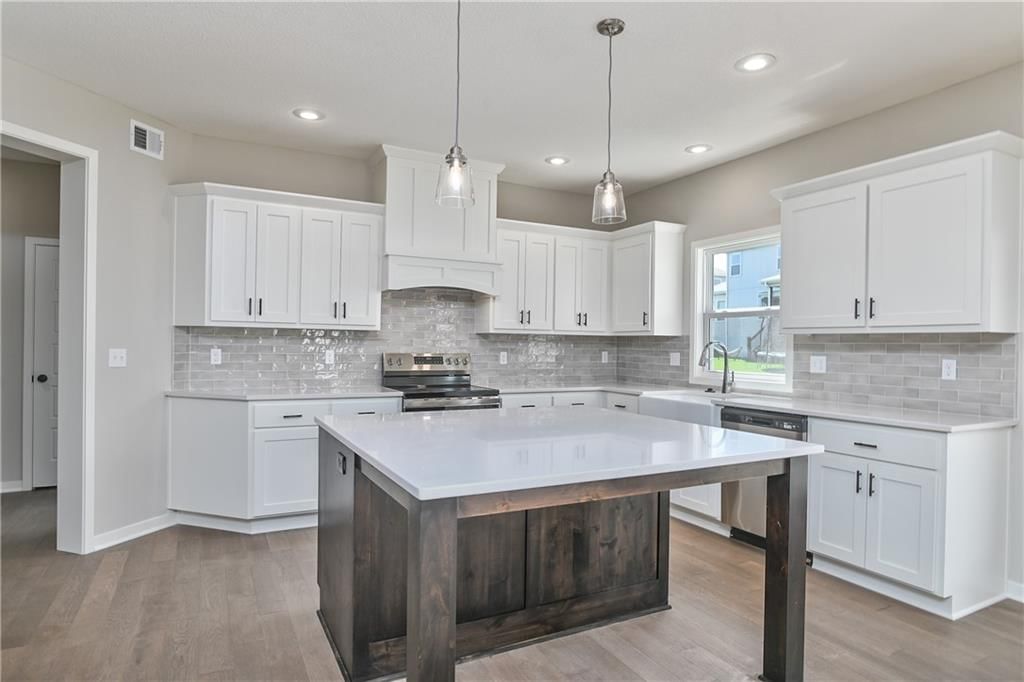 2717 W Park Street — photo 12