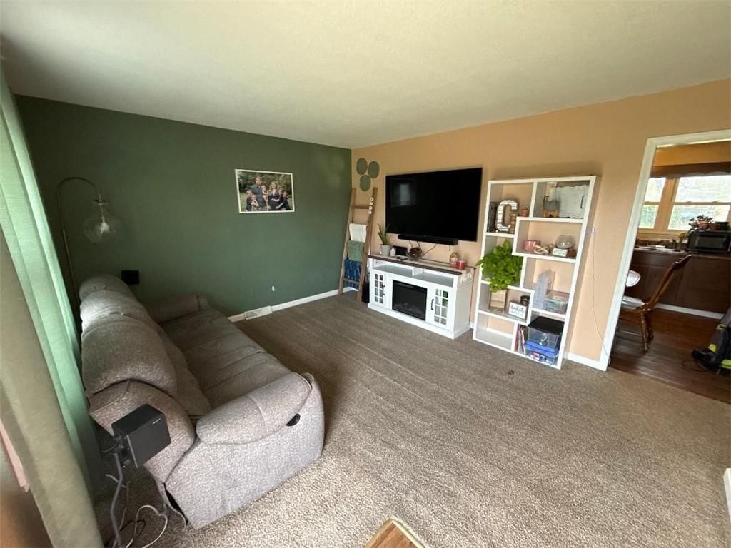 2802 Franklin Avenue — photo 3