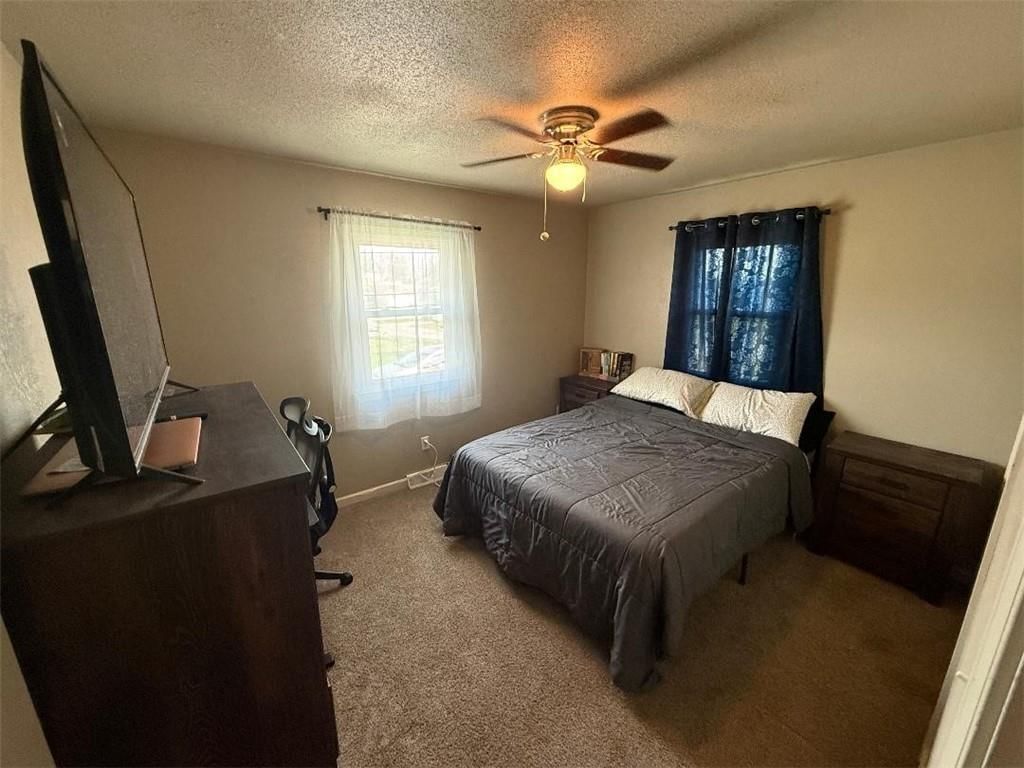 2802 Franklin Avenue — photo 9