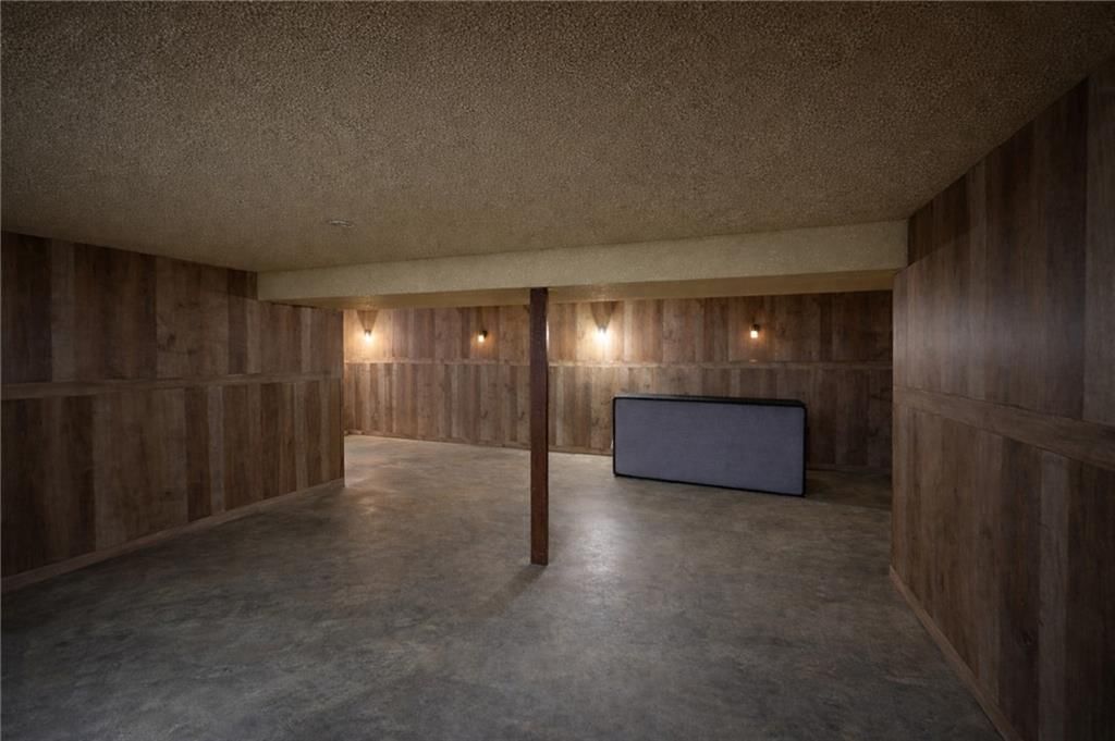 2802 Franklin Avenue — photo 27
