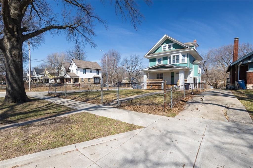 3200 Lockridge Street — photo 2