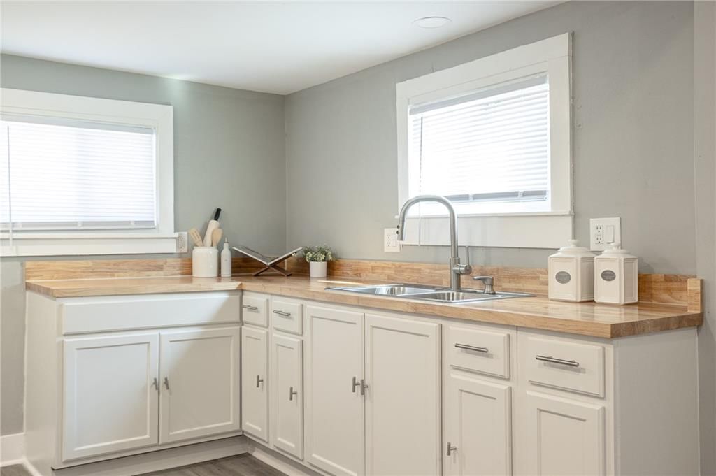 3200 Lockridge Street — photo 18