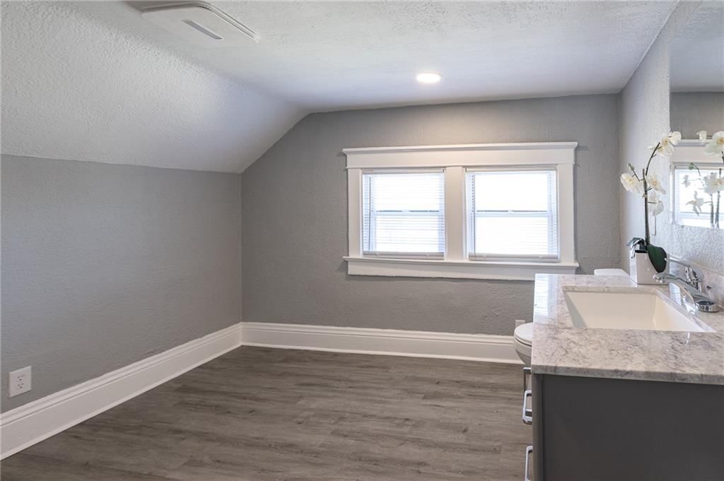 3200 Lockridge Street — photo 29