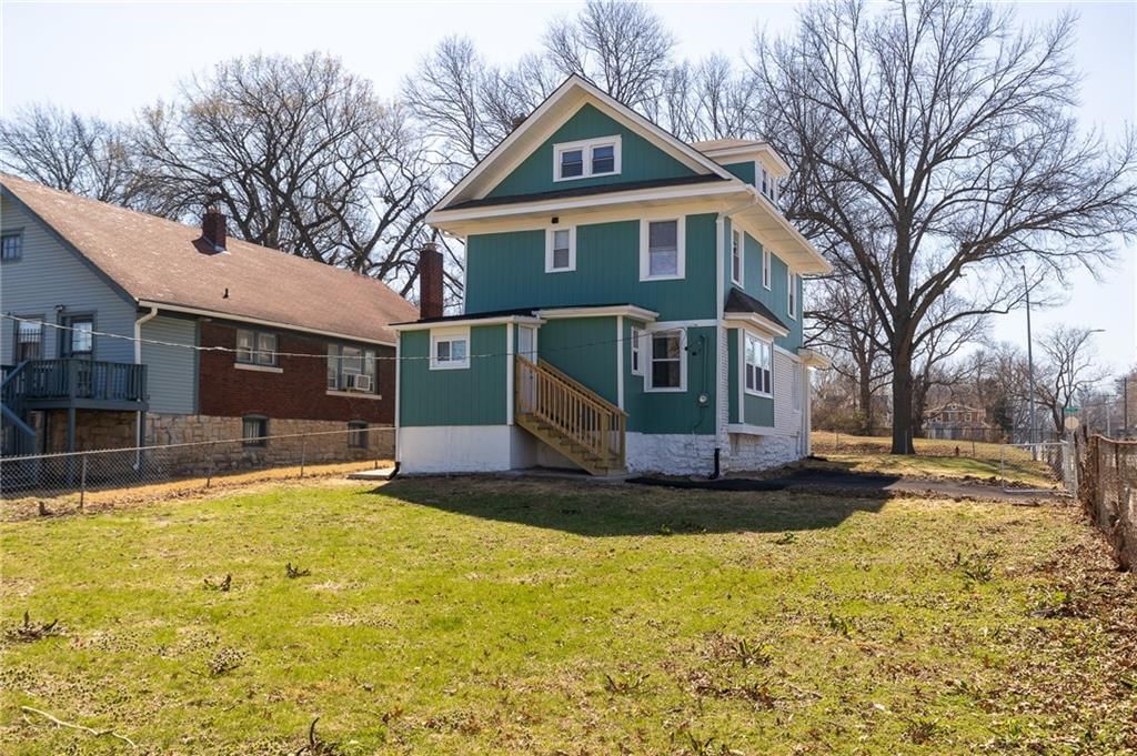 3200 Lockridge Street — photo 33