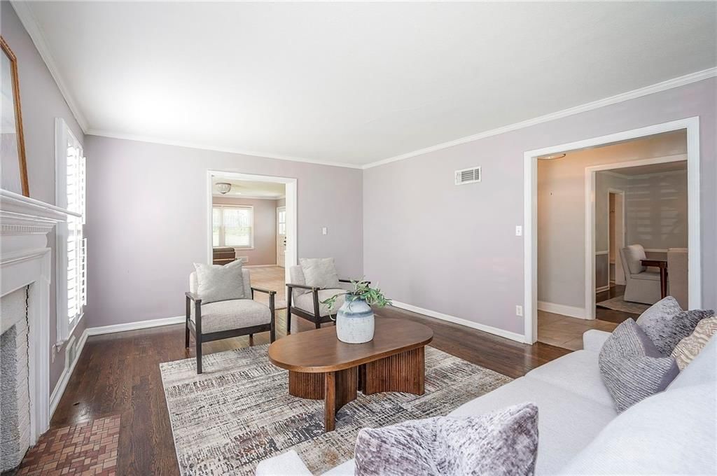 2114 W 79TH Terrace — photo 9