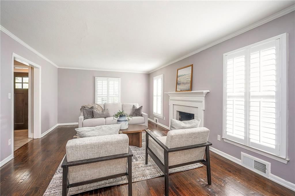 2114 W 79TH Terrace — photo 10