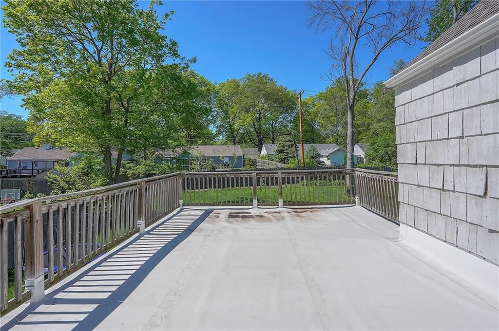 2114 W 79TH Terrace — photo 35