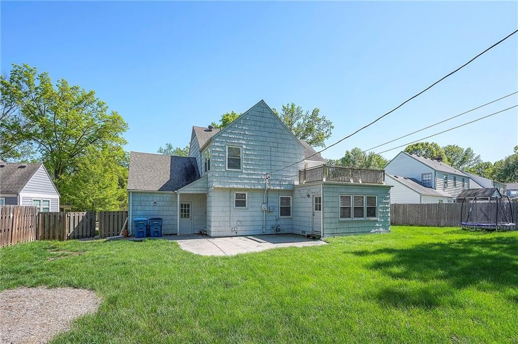 2114 W 79TH Terrace — photo 38
