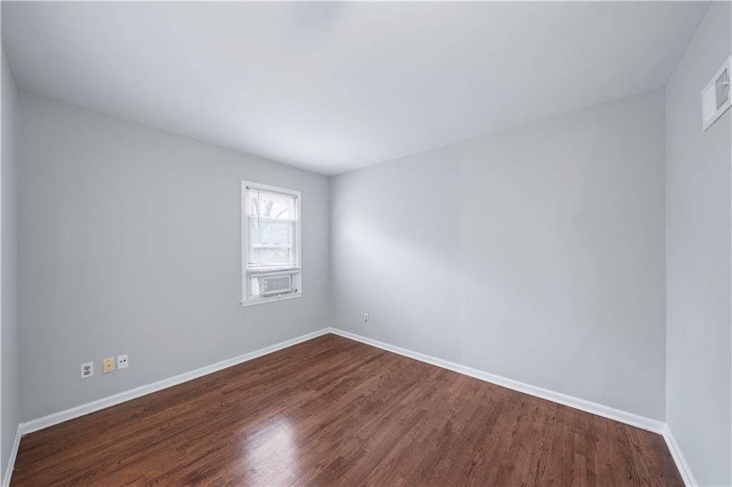 9350 Lamar Avenue — photo 17