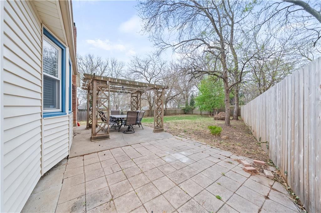 9350 Lamar Avenue — photo 24