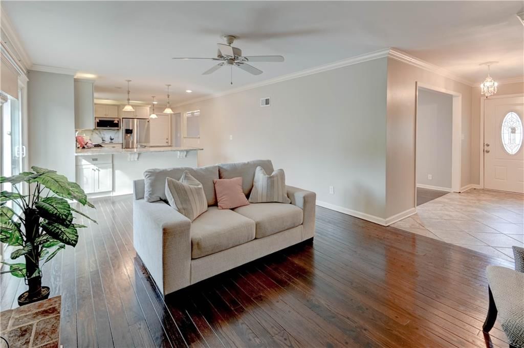 10708 Saint Catherines Lane — photo 9