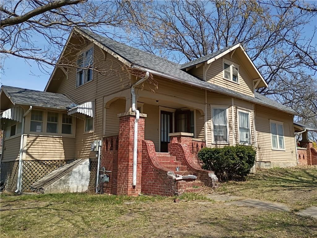 101 N Elm Street — photo 4
