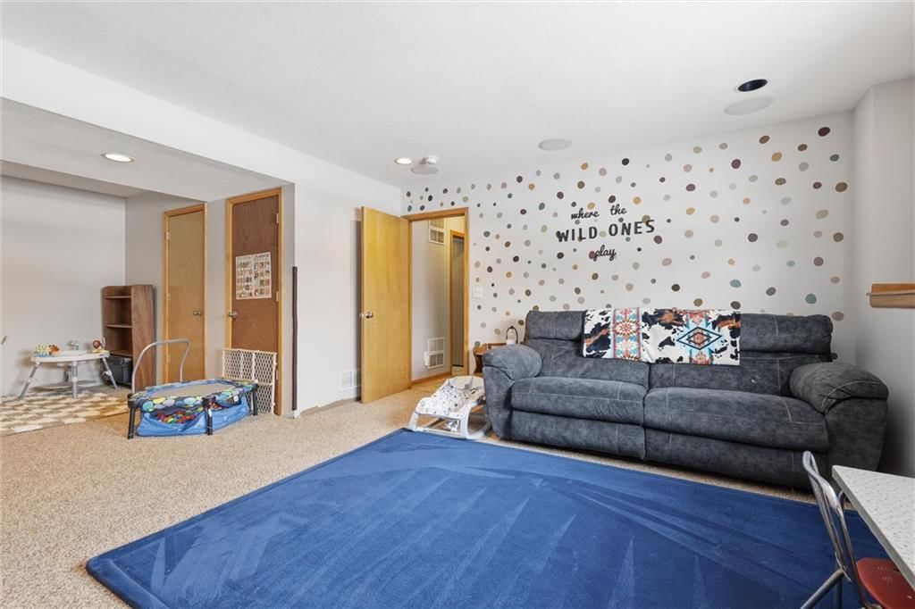 2708 E Hickory Court — photo 23