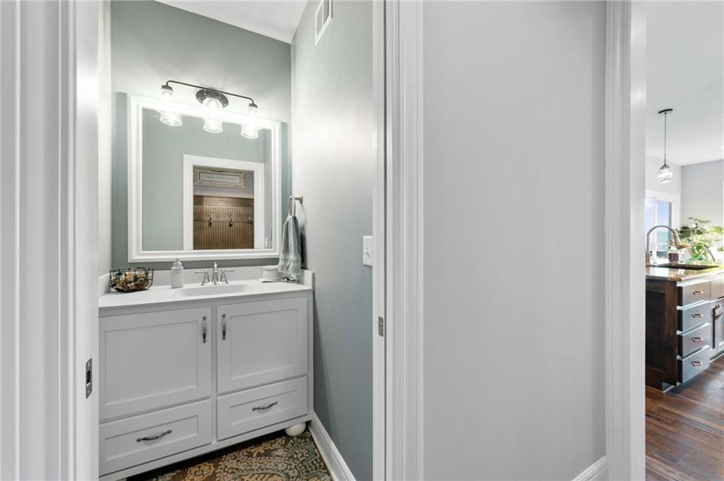 5003 N 145th Street — photo 11