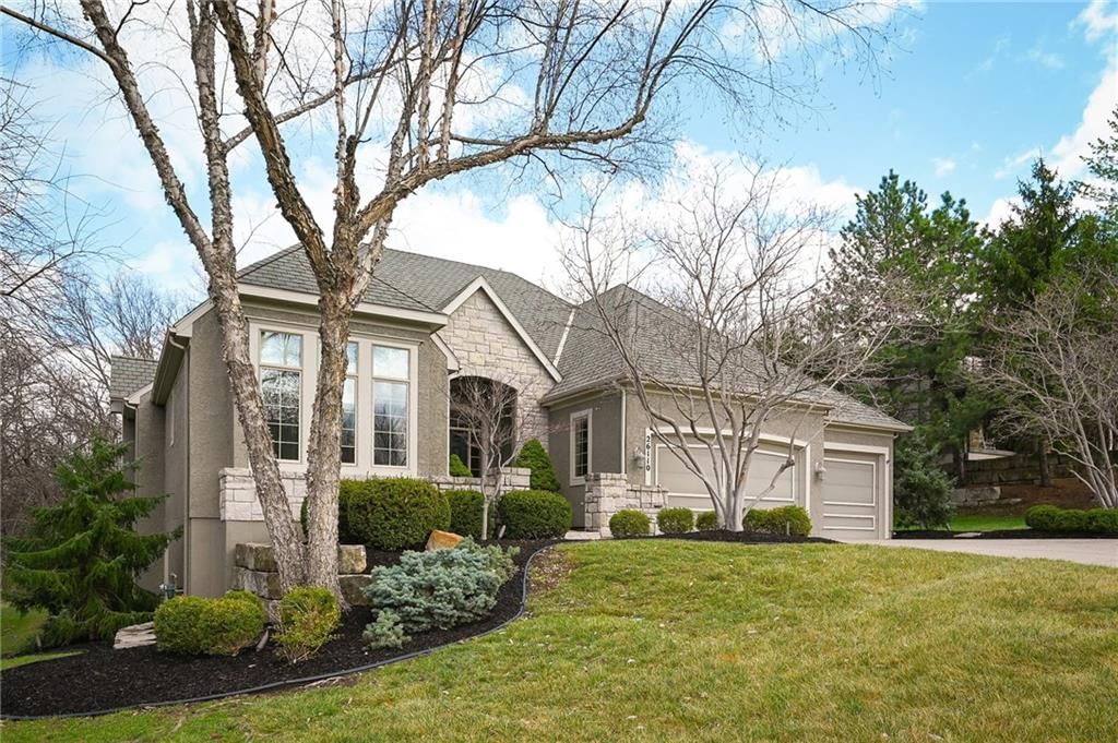 26110 W 108th Terrace, Olathe, KS