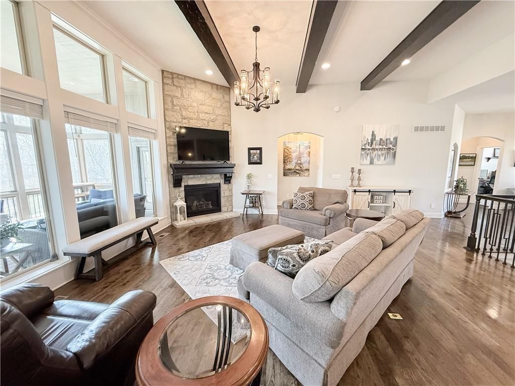 814 Creekmoor Drive — photo 9