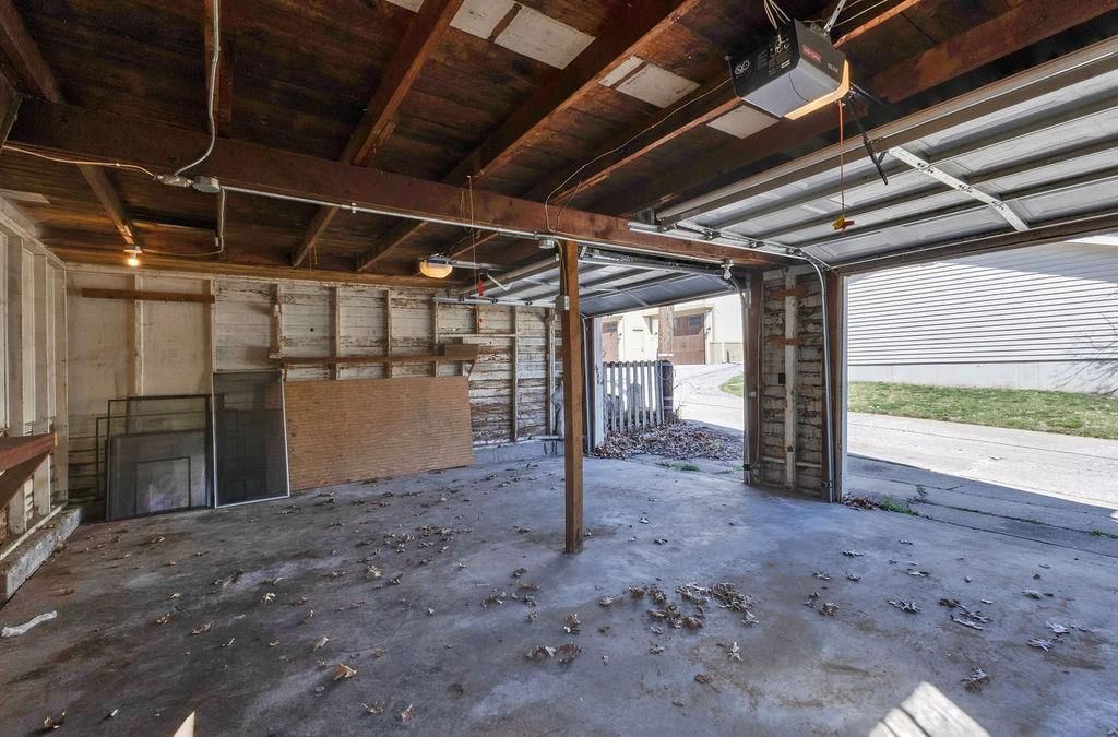 2807 Faraon Street — photo 41