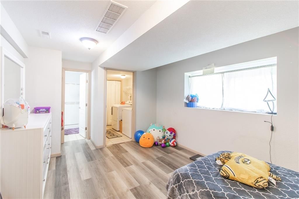 1218 Ashley Drive — photo 16