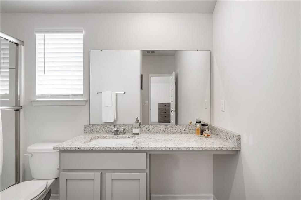 533 N Pear Street — photo 12