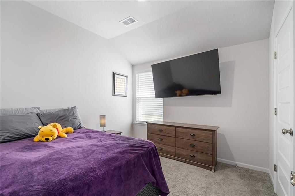 533 N Pear Street — photo 13