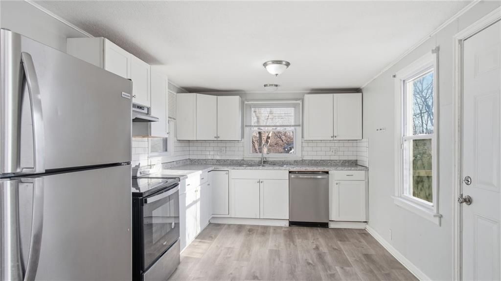 1017 E Smith Avenue — photo 3