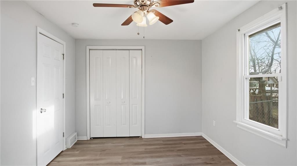 1017 E Smith Avenue — photo 11