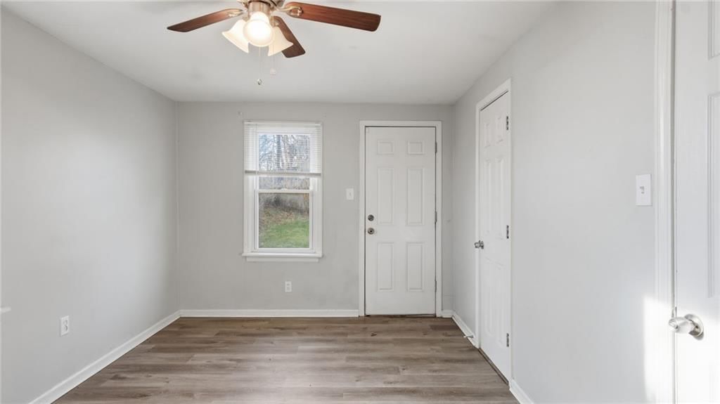 1017 E Smith Avenue — photo 12