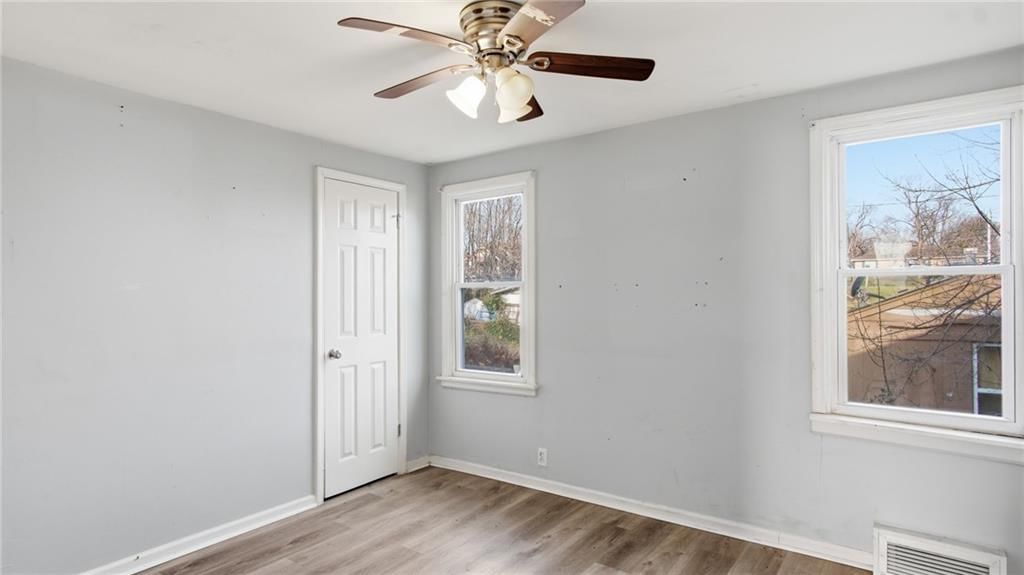 1017 E Smith Avenue — photo 14