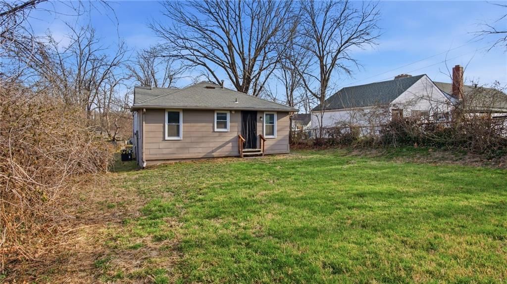 1017 E Smith Avenue — photo 23