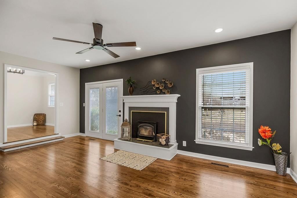 1402 SW Charleston Avenue W — photo 8