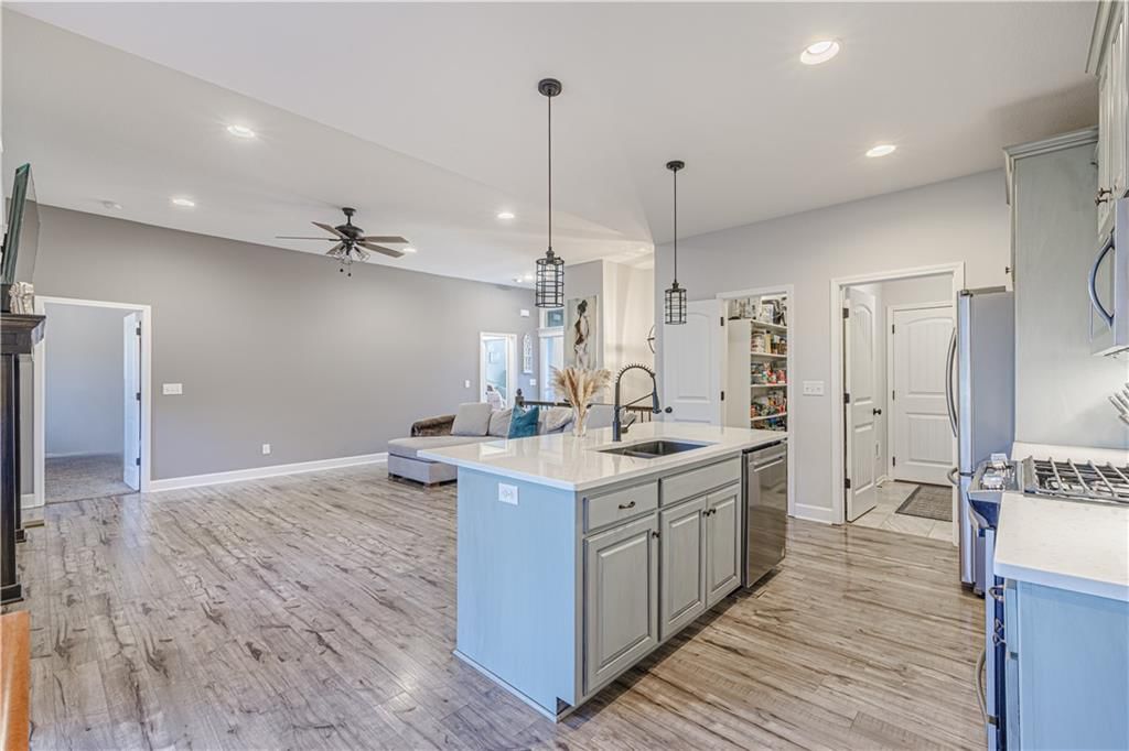 1506 Cross Creek Drive — photo 5