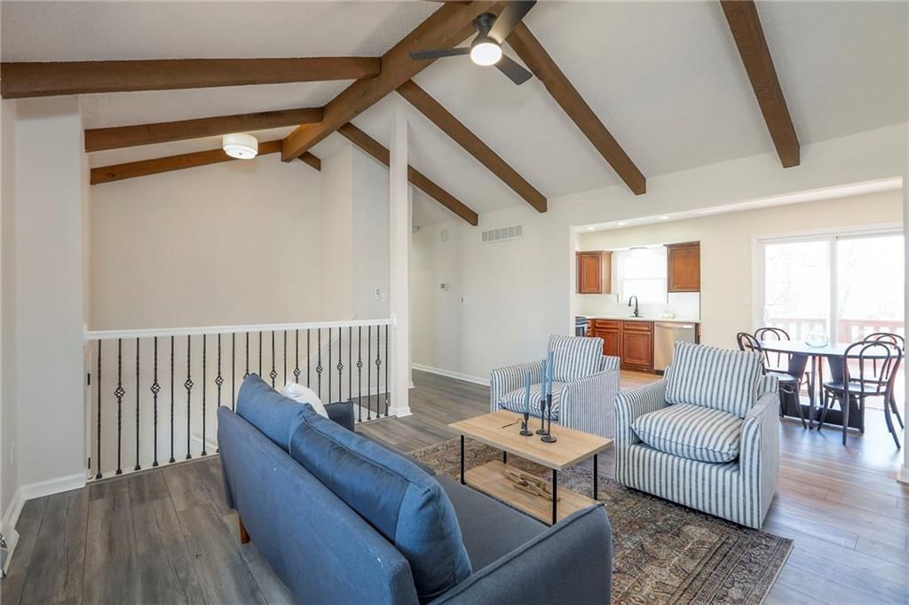 9844 N Cherry Street — photo 8