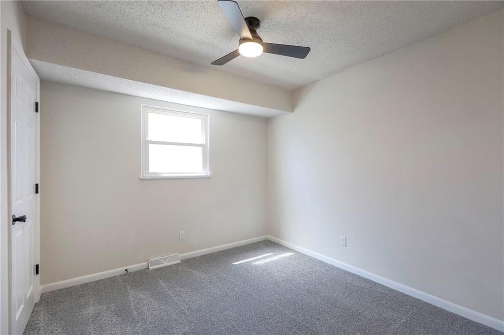 9844 N Cherry Street — photo 15