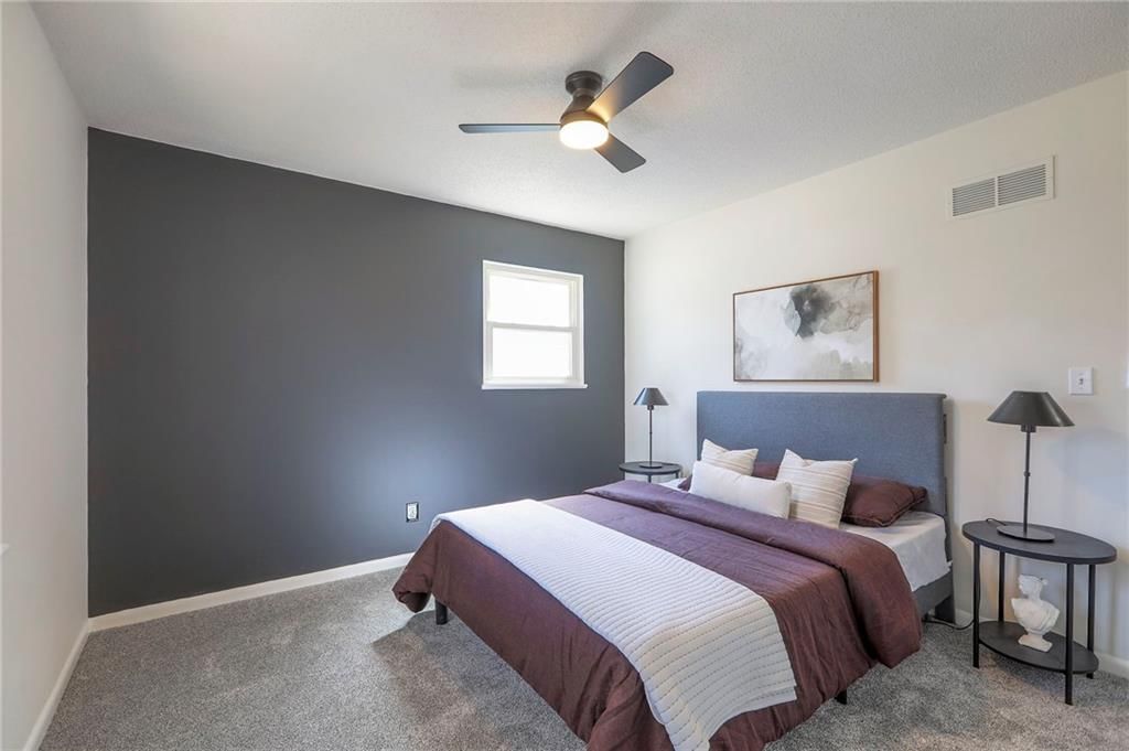9844 N Cherry Street — photo 22