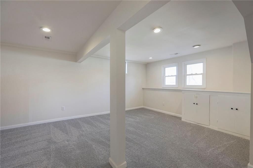 9844 N Cherry Street — photo 25
