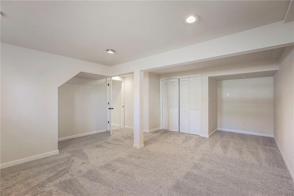 9844 N Cherry Street — photo 27