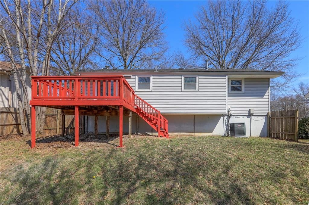 9844 N Cherry Street — photo 32
