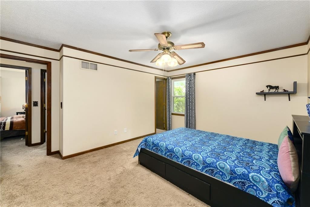 15906 W 154th Terrace — photo 17
