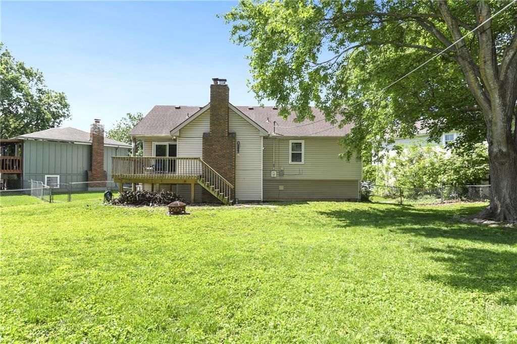 15906 W 154th Terrace — photo 33