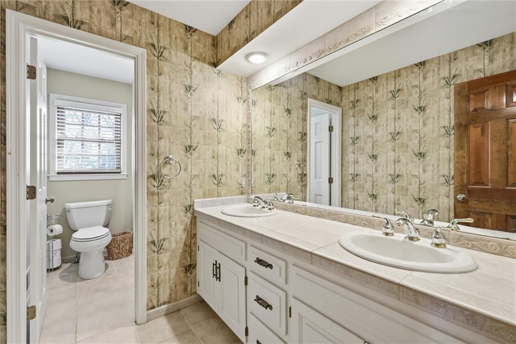 12333 Pembroke Lane — photo 30