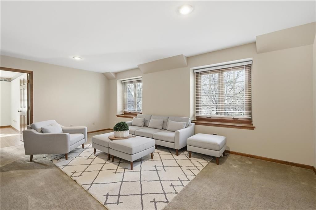 12333 Pembroke Lane — photo 31