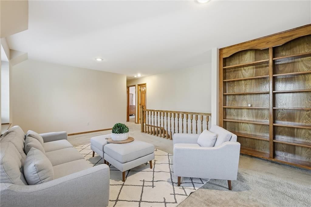 12333 Pembroke Lane — photo 32