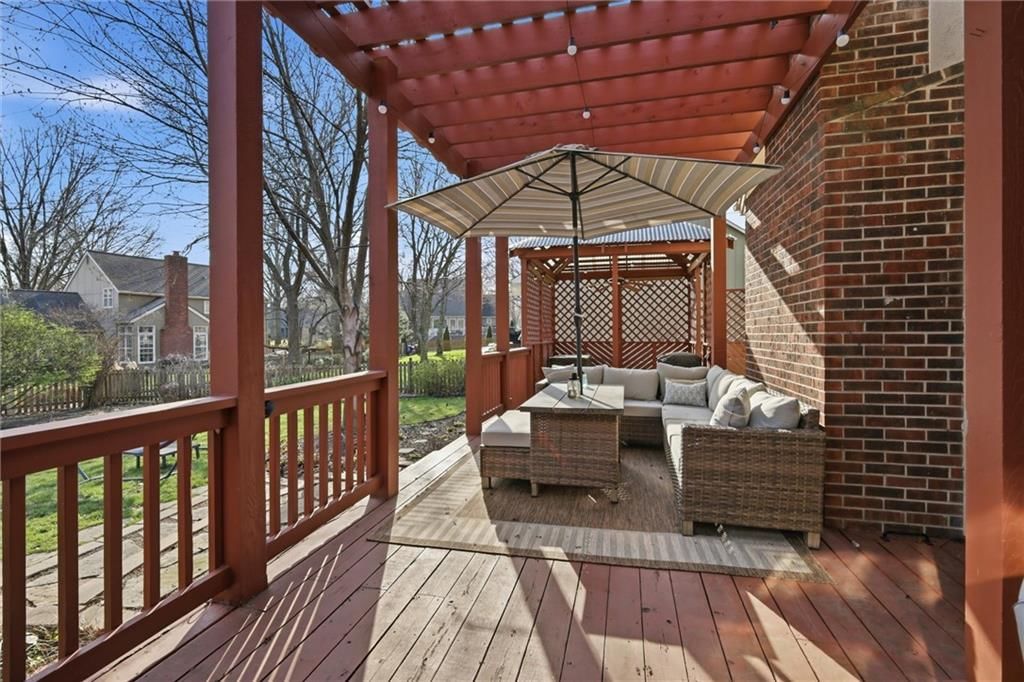 12333 Pembroke Lane — photo 38