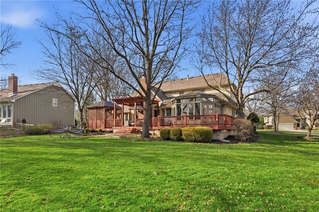 12333 Pembroke Lane — photo 40